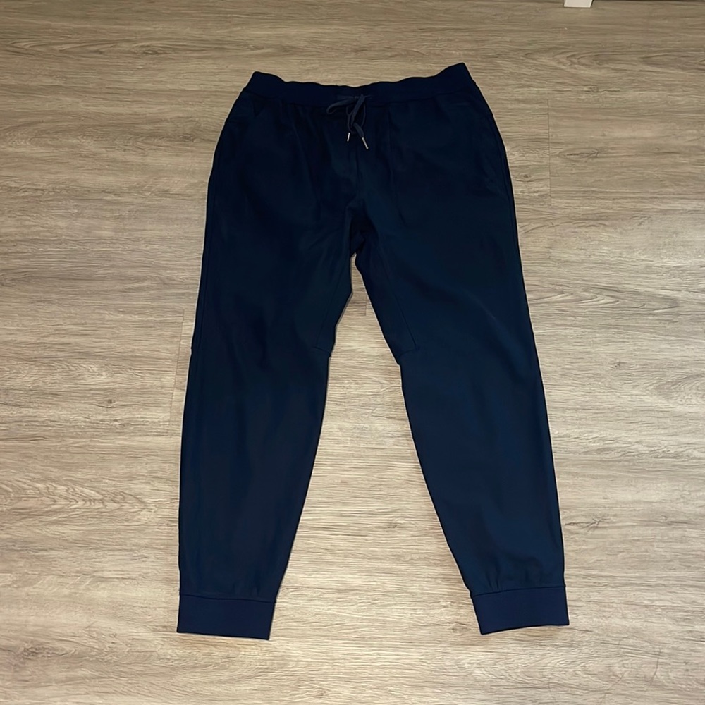 Lululemon joggers